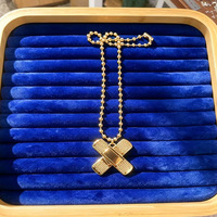 Collier pendentif croix en acier inoxydable de luxe pour hommes et femmes, style punk hip-hop, accessoires bijoux cadeau, vente en gros
