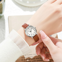 Nouvelle Arrivée Montre Femme pour Étudiantes Style Niche Analogique pour Filles du Collège et Lycée Bracelet Acrylique Quotidien à Quartz