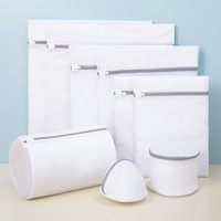 Sac à linge en maille polyester double couche avec design anti-déformation pour la protection des sous-vêtements et des soutiens-gorge en machine à laver