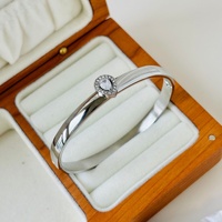 Bracelet tendance en acier inoxydable, motif goutte d'eau et zircon, fermoir lisse en forme de cœur, étanche et inaltérable, best-seller transfrontalier