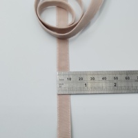Lanière élastique de sangle de polyester de jacquard de logo personnalisé avec des techniques tissées par cadeau en gros faites sur commande pour le fil de soutien-gorge
