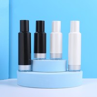 Vente en gros de flacons pulvérisateurs cylindriques noirs avec base dorée, vaporisateurs vides en plastique pour toner, brume pour le visage, emballage cosmétique