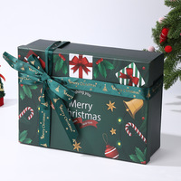 Vente en gros de boîtes cadeaux de Noël de différents styles, boîtes d'emballage haut de gamme décorées avec un ruban élégant pour les cadeaux de fête