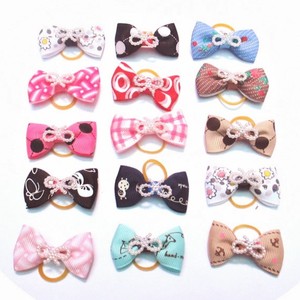 Pince à cheveux à nœud simple pour animaux de compagnie accessoire fournitures pour chiens épingle à cheveux super mignon tête fleur <span class=keywords><strong>chien</strong></span> couvre-chef cravate à cheveux en peluche - Product Image 1