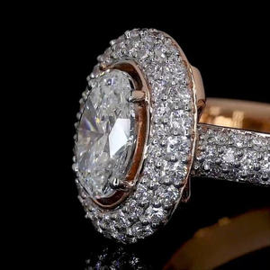 Bague de fiançailles élégante en or 14 carats avec diamant ovale de laboratoire de 1 carat et halo caché, bijou raffiné, cadeau pour femme - Product Image 4