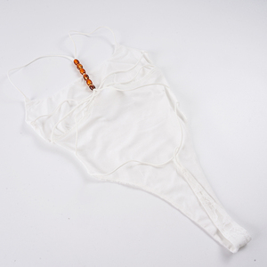 Body con espalda descubierta y aberturas con cuentas, tirantes finos, sexy, elegante, favorecedor, top para combinar, diseño único, sin mangas - Product Image 5