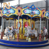 Manèges Nova Rides 16P Blue Merry Go Rounds dans les parcs CTD-16-Blue à la foire, manège de la foire, carrousel d'Evansville