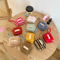 Porte-clés en peluche doux et écologique 3D personnalisable, design rabattable portable, avec rangement pour pendentif Apple