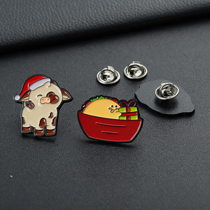 2024 nueva moda Metal Pin insignia oro plata suave esmalte duro Pin encantador 3D Tigre pollo gato Animal Anime esmalte pines - Product Image 6