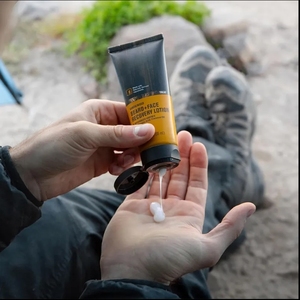 Huile à barbe hydratante au bois <span class=keywords><strong>de</strong></span> santal pour hommes, adoucissante et nourrissante pour la barbe et le visage, pour peaux sèches et poils rebelles, vente en gros - Product Image 4