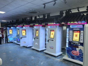 Distributeur automatique de pièces de monnaie souvenirs avec gravure laser instantanée : Créez de nouveaux flux de profit, gestion cloud, libre-service 24h/24, équipement touristique - Product Image 6
