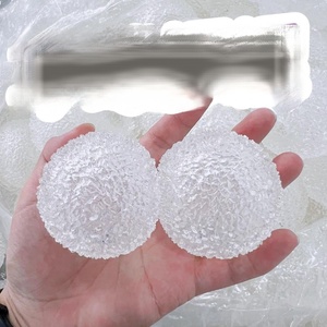 Petit livre rouge avec boule en herbe, boule vide en cuir, boule transparente faite à la main, petit jouet créatif en cuir fait main - Product Image 1