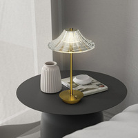 Lámpara de Mesa Decorativa de Lujo para el Hogar, Inalámbrica, Recargable por USB, con Control Táctil de 3 Colores y Atenuación, de Cristal Dorado, para Bodas