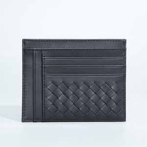 Elegante Tarjetero de Cuero Tejido para Hombre, Diseño Minimalista, Perfil Ultrafino, Bloqueo RFID, para Profesionales Urbanos - Product Image 1