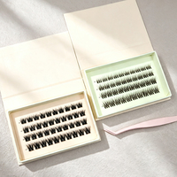 Clusters de cils à marque privée, bande incurvée, cils à presser, effet vaporeux et moelleux, tailles personnalisées, boucles personnalisées, boîte magnétique, Royaume-Uni, France, Italie