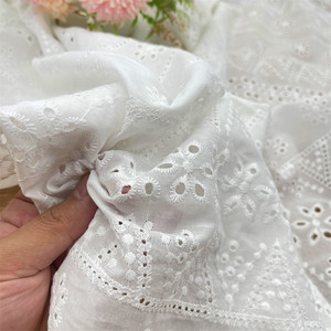 Cotone tinta unita <span class=keywords><strong>intaglio</strong></span> disegni tessuto ricamato in cotone ricamato pizzo abito da donna ricamato in cotone e tessuto di <span class=keywords><strong>lino</strong></span> - Product Image 4