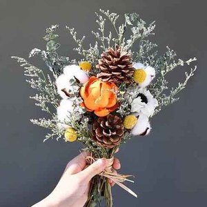 Bouquet de fleurs séchées et préservées sur mesure en coton, pommes de pin et <span class=keywords><strong>Lagurus</strong></span> pour douche nuptiale et centre de table style ferme - Product Image 6