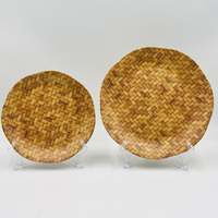 Accessoires de cuisine rustiques en paille tressée, vaisselle en mélamine avec bord ondulé, assiettes et bols pour restaurant