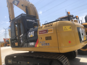 Excavatrice Caterpillar 320DL d'occasion, 20 tonnes, modèle 2023, capacité de la benne de 1,2 m, origine américaine - Product Image 3