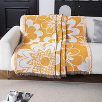 Selimut Kemah tenun Jacquard 100% poliester dengan desain gaya sederhana latar belakang kuning berlapis dan pola bunga putih