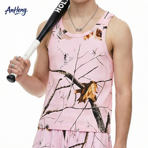เสื้อกล้ามลายพรางสีชมพูสำหรับผู้ชาย ขายส่ง ผ้าคอตตอนผสมโพลีเอสเตอร์ 315 กรัม เสื้อกีฬาแขนกุด พิมพ์ลายแบบรีดร้อน เสื้อสตรีทแวร์ - Product Image 1