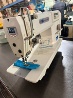 Machine à coudre à entraînement direct LEO 8700-D3 d'occasion, reconditionnée, automatique