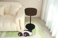 Table console moderne minimaliste ADA Furniture en MDF avec réglage pneumatique de la hauteur, durable et stable, idéale pour les appartements.