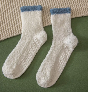 Chaussettes d'hiver pour femmes, antidérapantes, en velours corail, mi-mollet - Product Image 6