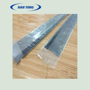 ใบปาดหมึกยางเหล็ก 5 รู ขนาด 500 มม. ยี่ห้อ Nantong GTO46 สำหรับทำความสะอาดหมึกเครื่องพิมพ์ - Product Image 2