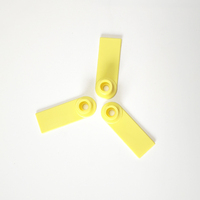 Étiquettes d'oreille GPS Lora pour porcs vaches chiens avec un design spécial et des étiquettes d'oreille réfléchissantes pour la surveillance