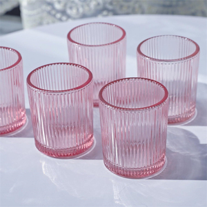 Pot à bougie cylindrique en verre côtelé à rayures verticales de <span class=keywords><strong>8</strong></span> onces pour la Saint-Valentin et les occasions spéciales - Product Image 3