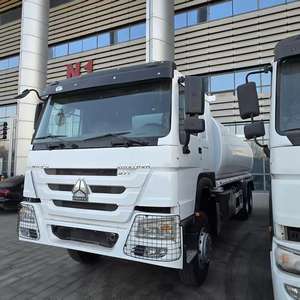 Camión <span class=keywords><strong>Cisterna</strong></span> <span class=keywords><strong>de</strong></span> <span class=keywords><strong>Agua</strong></span> Diésel SINOTRUK HOWO 6x4 <span class=keywords><strong>de</strong></span> 371 HP <span class=keywords><strong>de</strong></span> <span class=keywords><strong>Segunda</strong></span> <span class=keywords><strong>Mano</strong></span>, Camión <span class=keywords><strong>Cisterna</strong></span> <span class=keywords><strong>de</strong></span> Combustible <span class=keywords><strong>de</strong></span> 15000L - Product Image 3