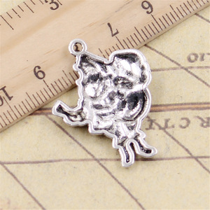 Charmes De Noël Père Noël Cadeau 33x25mm Tibétain Argent Couleur Pendentifs Antique Fabrication De Bijoux DIY Artisanat À La Main - Product Image 3
