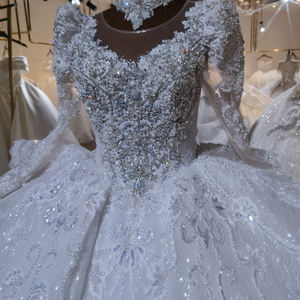 LSML025 Vestido de Novia Vintage con Brillo, Manga Regular, Plisado, Estilo Sirena Trompeta, Sin Espalda, Cola Capilla, Apliques Modernos - Product Image 5