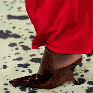 Nuevas Sandalias de Tacón de Cuña de 9CM con Punta en Pico, de Charol, Tipo Mules, Zapatos de Vestir, Sandalias de Moda para Mujer - Product Image 3