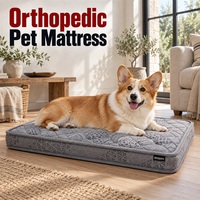 Matelas orthopédique pour chien avec matelassage à vagues continues et tissu gris pour un mobilier d'intérieur moderne pour animaux de compagnie