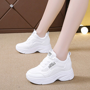 <span class=keywords><strong>Scarpe</strong></span> da Corsa Casual da Donna in PU <span class=keywords><strong>con</strong></span> Lacci e Suola Spessa, Bianche Nere Grigie, <span class=keywords><strong>con</strong></span> Rialzo <span class=keywords><strong>Interno</strong></span>, Tendenza Moda Autunnale - Product Image 2