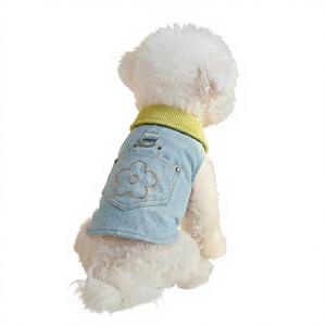 Arnés de mezclilla para perro, nuevo diseño <span class=keywords><strong>2026</strong></span>, chaleco verde de poliéster con cuello, bordado floral, bolsillo, anilla en D, correa transpirable, para cumpleaños de mascotas - Product Image 1
