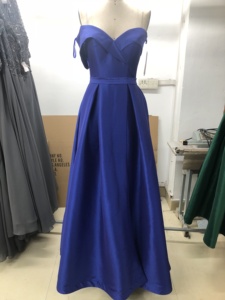 Robe de soirée longue en taffetas extensible à une épaule, couleur unie, fente haute, robe de bal formelle pour femmes avec robe courte à l'intérieur - Product Image 4