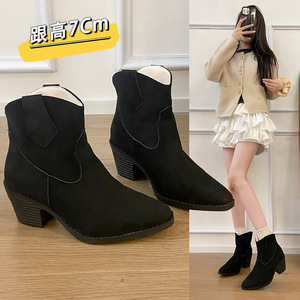 Bottes pour femmes à bout pointu, <span class=keywords><strong>talon</strong></span> moyen, bottes tendance, hiver, nouvelle taille grande, <span class=keywords><strong>talon</strong></span> épais, bottes vintage à enfiler pour femmes en stock - Product Image 2
