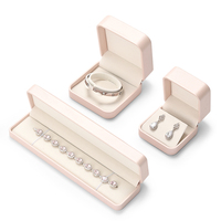 Boîte à boucles d'oreilles personnalisée en cuir PU Emballage d'usine pour bracelets pendentifs colliers bagues-Plateau à bijoux