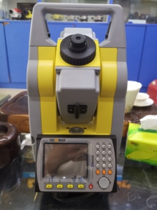 Station totale robotisée Geomax Zoom35 à prix abordable avec grossissement 30x - Product Image 5
