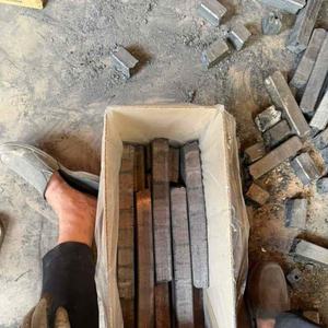 Briquetas de Carbón Cuadradas de Alta Calidad en Caja de 12 kg, Grado A, para Shisha y Picnic al Aire Libre - Product Image 1