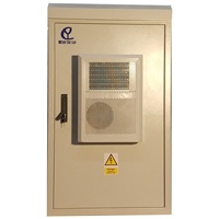 Armoire réseau extérieure 24U, 600W, refroidissement par courant alternatif, acier galvanisé, double paroi isolée, montage sur poteau, protection IP55