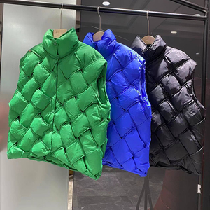 سترة محبوكة من النايلون عالية الرقبة, سترة محبوكة من ألياف النايلون عالية الرقبة على شكل نموذج منسوج ، سترة منسوجة بتقنية المنتفخة تقنيًا للرقبة ، سترة منسوجة من ألياف النايلون المبطنة - Product Image 4