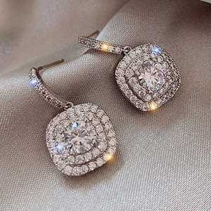 Eleganti Orecchini a Perno per Donne, Accessori per Orecchie Semplici da Indossare Quotidianamente - Product Image 1