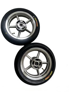 Neumáticos Kenda Negros de Repuesto para Motocicleta Tuttio, 195/65R15, Delanteros y Traseros - Product Image 2