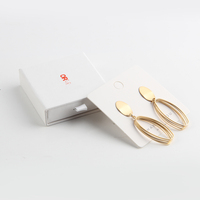 Boîte d'emballage de bijoux en carton imprimé pour 100 articles, conception OEM gratuite, échantillons de bijoux pour femmes, expédition rapide