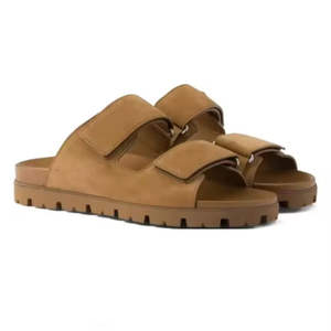 Chaussures de créateur de haute qualité pour hommes et femmes, pantoufles de luxe décontractées, chaussures de marche antidérapantes pour l'extérieur, sandales de plage - Product Image 1