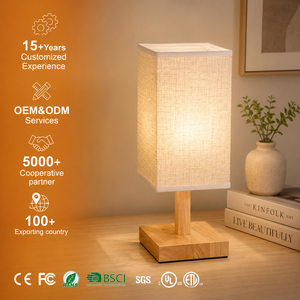 Lampada da Tavolo Moderna in Stile Nordico per Bambini, Luce Notturna con Telecomando, Calligrafia Artigianale su Tessuto di Lino e Bambù - Product Image 1